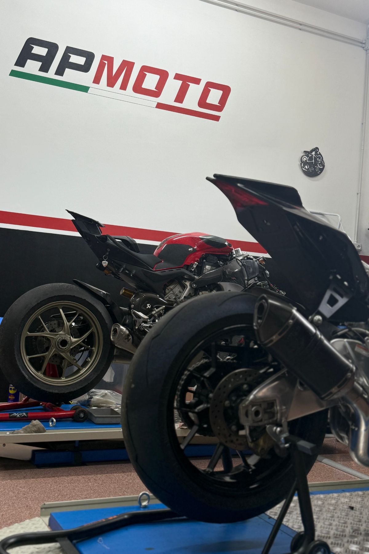 APMoto Wallpaper 7